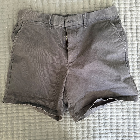 Gap 6” Short Size 31 - Picture 5 of 5